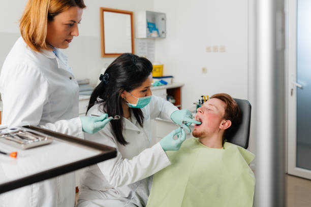 Best Weekend Emergency Dentist in East Hemet, CA